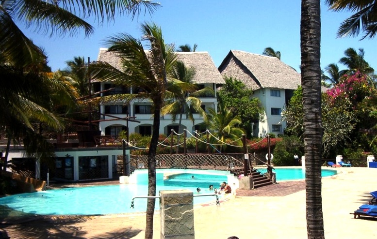 Voyager Beach Resort