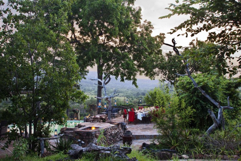 Seolus-Game-Reserve-Southern-Tanzania-garden-dining