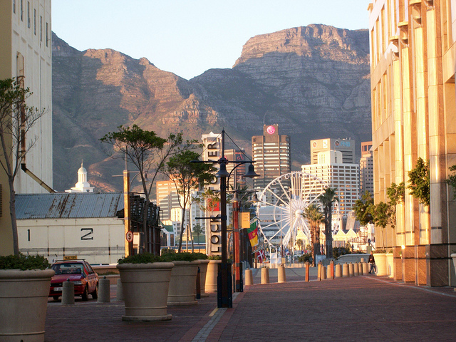 Cape Town Waterfront and Table Mountain