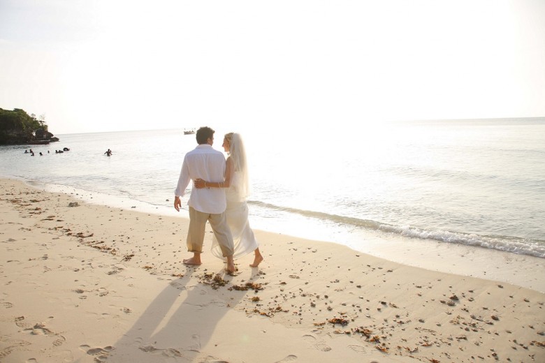 Couple on Mangapwani Beach - Zanzibar Serena Hotel
