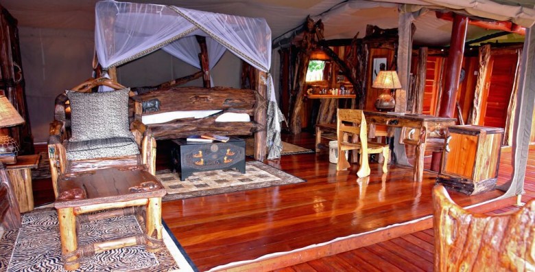 Tent interior Royal Mara